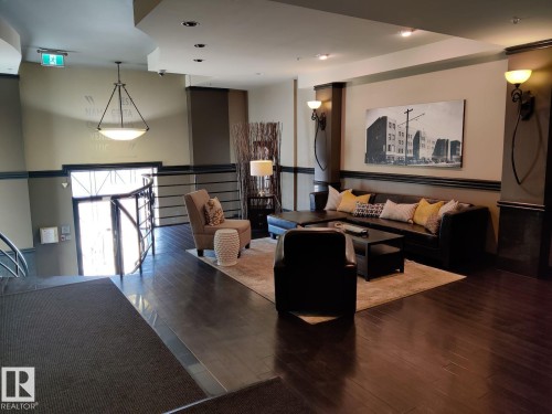 #406 10728 82 Av Nw, Edmonton, AB - Indoor Photo Showing Other Room