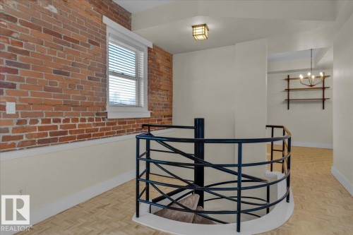 #406 10728 82 Av Nw, Edmonton, AB - Indoor Photo Showing Other Room