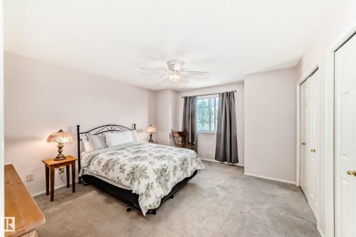 9147 165 Avenue, Edmonton, AB - Indoor Photo Showing Bedroom