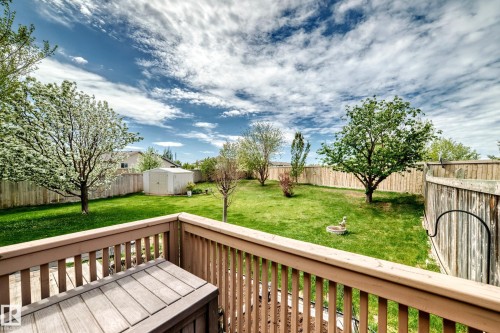 9147 165 Avenue, Edmonton, AB - Outdoor