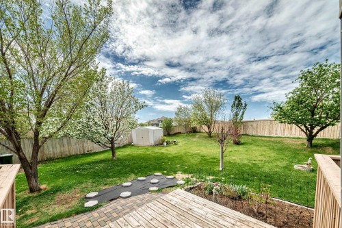 9147 165 Avenue, Edmonton, AB - Outdoor