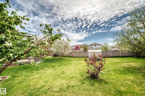 9147 165 Avenue, Edmonton, AB - Outdoor