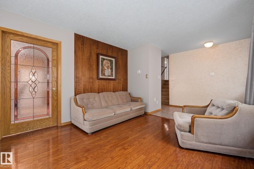 14703 65 Street Nw, Edmonton, AB - Indoor