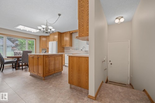 14703 65 Street Nw, Edmonton, AB - Indoor Photo Showing Other Room
