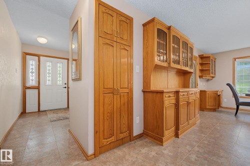 14703 65 Street Nw, Edmonton, AB - Indoor Photo Showing Other Room