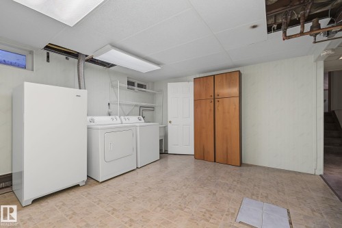 14703 65 Street Nw, Edmonton, AB - Indoor Photo Showing Laundry Room