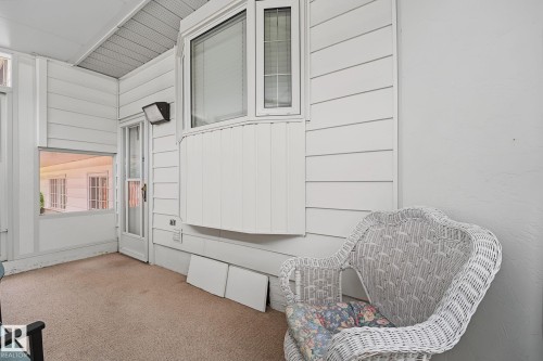 14703 65 Street Nw, Edmonton, AB - Indoor