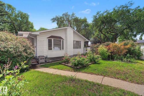 14703 65 Street Nw, Edmonton, AB - Outdoor