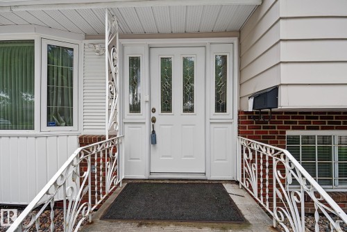 14703 65 Street Nw, Edmonton, AB - Outdoor