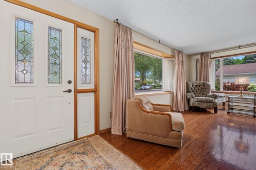 14703 65 Street Nw, Edmonton, AB - Indoor