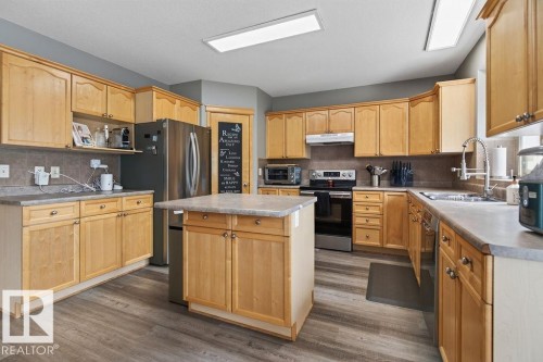 20431 57 Avenue Nw, Edmonton, AB - Indoor Photo Showing Kitchen With Double Sink