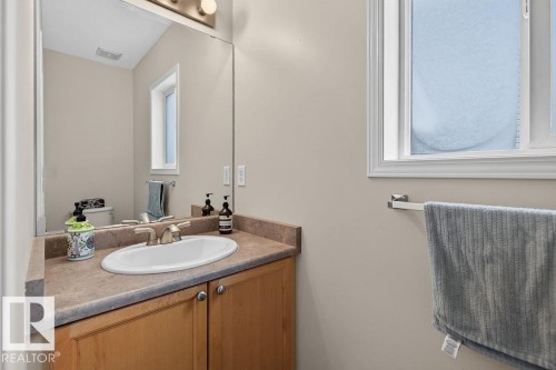 20431 57 Avenue Nw, Edmonton, AB - Indoor Photo Showing Bathroom