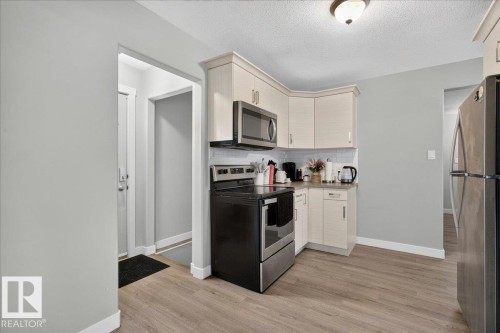 5325 46 Street, Vegreville, AB - Indoor Photo Showing Kitchen