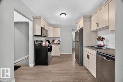 5325 46 Street, Vegreville, AB - Indoor Photo Showing Kitchen