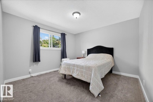 5325 46 Street, Vegreville, AB - Indoor Photo Showing Bedroom