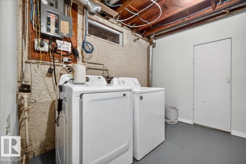 5325 46 Street, Vegreville, AB - Indoor Photo Showing Laundry Room
