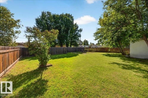 5325 46 Street, Vegreville, AB - Outdoor With Backyard