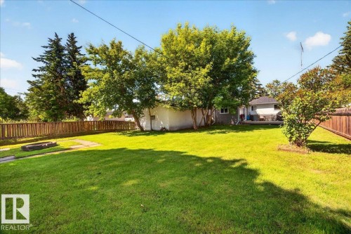 5325 46 Street, Vegreville, AB - Outdoor With Backyard