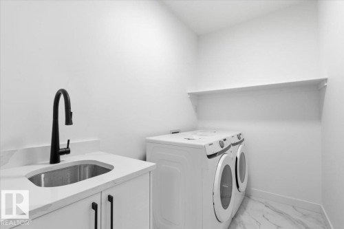 5221 47 Ave, Calmar, AB - Indoor Photo Showing Laundry Room
