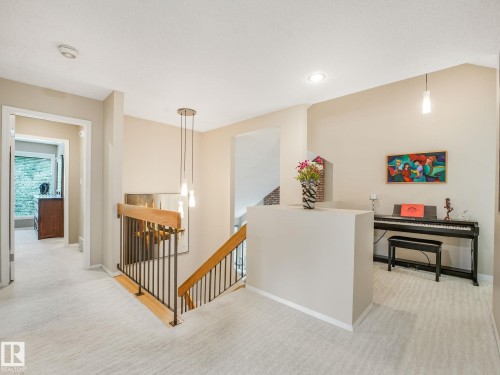 10 Whiteoak Place, St. Albert, AB - Indoor Photo Showing Other Room