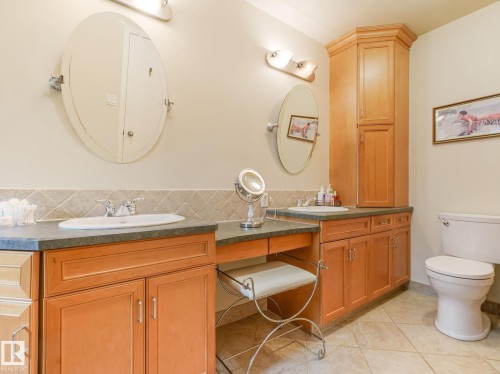 10 Whiteoak Place, St. Albert, AB - Indoor Photo Showing Bathroom