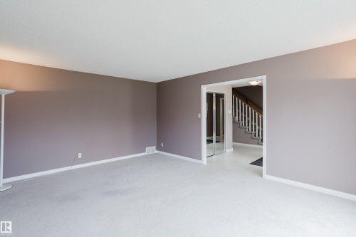 3936 72 Street Nw, Edmonton, AB - Indoor Photo Showing Other Room