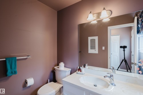 3936 72 Street Nw, Edmonton, AB - Indoor Photo Showing Bathroom