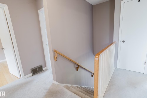3936 72 Street Nw, Edmonton, AB - Indoor Photo Showing Other Room
