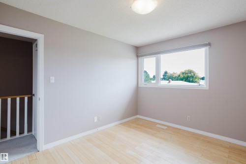 3936 72 Street Nw, Edmonton, AB - Indoor Photo Showing Other Room
