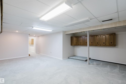 3936 72 Street Nw, Edmonton, AB - Indoor Photo Showing Other Room