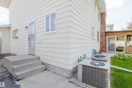 3936 72 Street Nw, Edmonton, AB - Outdoor With Exterior