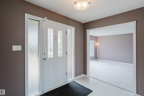 3936 72 Street Nw, Edmonton, AB - Indoor Photo Showing Other Room