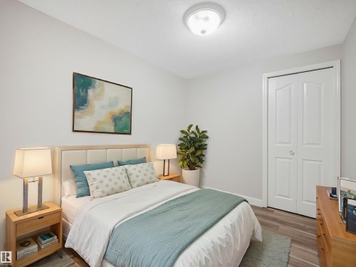 37 Sheridan Drive, St. Albert, AB - Indoor Photo Showing Bedroom
