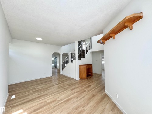 2908 44A Avenue Nw, Edmonton, AB - Indoor Photo Showing Other Room