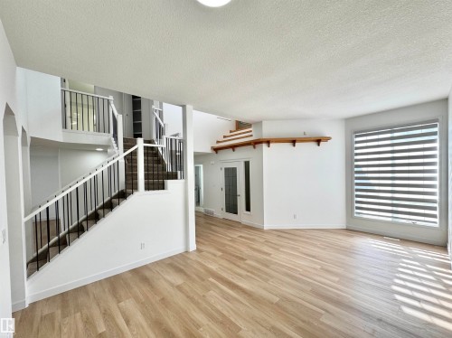 2908 44A Avenue Nw, Edmonton, AB - Indoor Photo Showing Other Room