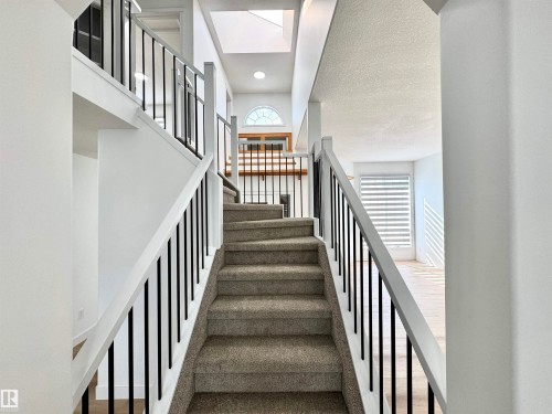2908 44A Avenue Nw, Edmonton, AB - Indoor Photo Showing Other Room