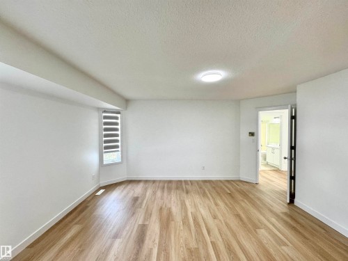 2908 44A Avenue Nw, Edmonton, AB - Indoor Photo Showing Other Room