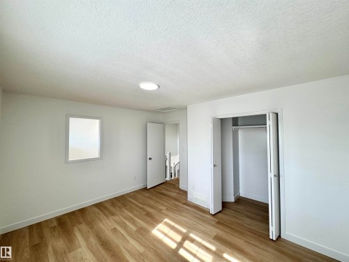 2908 44A Avenue Nw, Edmonton, AB - Indoor Photo Showing Other Room