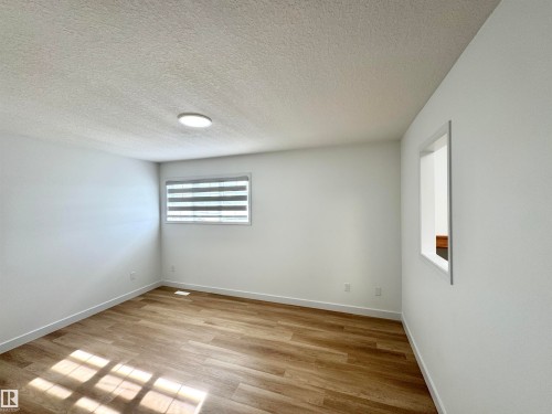 2908 44A Avenue Nw, Edmonton, AB - Indoor Photo Showing Other Room