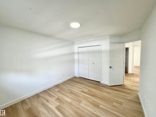 2908 44A Avenue Nw, Edmonton, AB - Indoor Photo Showing Other Room