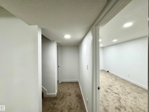 2908 44A Avenue Nw, Edmonton, AB - Indoor