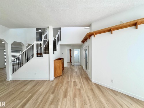 2908 44A Avenue Nw, Edmonton, AB - Indoor Photo Showing Other Room