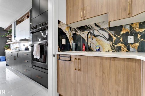 139 28 Street, Edmonton, AB - Indoor