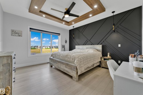 139 28 Street, Edmonton, AB - Indoor Photo Showing Bedroom