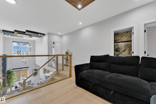 139 28 Street, Edmonton, AB - Indoor