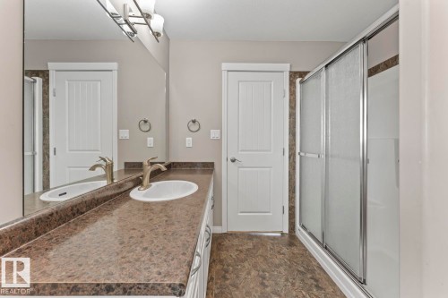 2908 Wayne Way, Cold Lake, AB - Indoor Photo Showing Bathroom