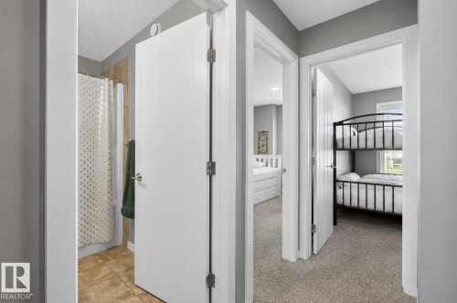 23 2215 24 Street, Edmonton, AB - Indoor Photo Showing Other Room