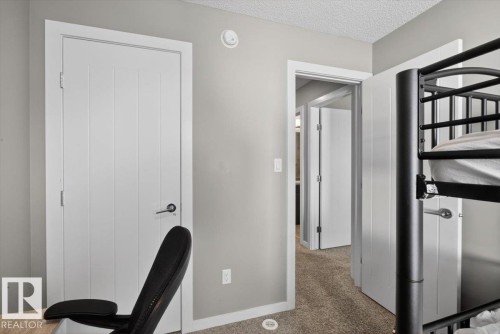 23 2215 24 Street, Edmonton, AB - Indoor