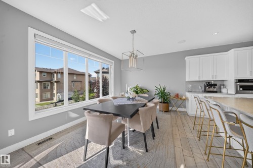 7640 179 Avenue Nw, Edmonton, AB - Indoor