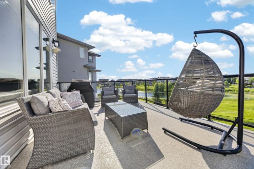 7640 179 Avenue Nw, Edmonton, AB - Outdoor